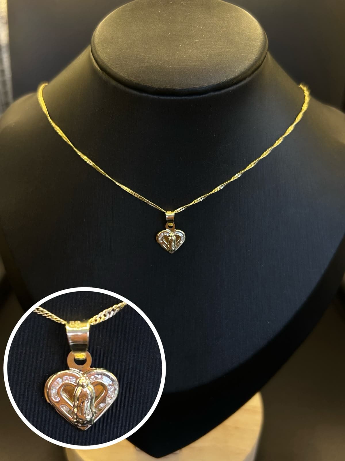 Dije De La Virgen En Forma De Corazón 